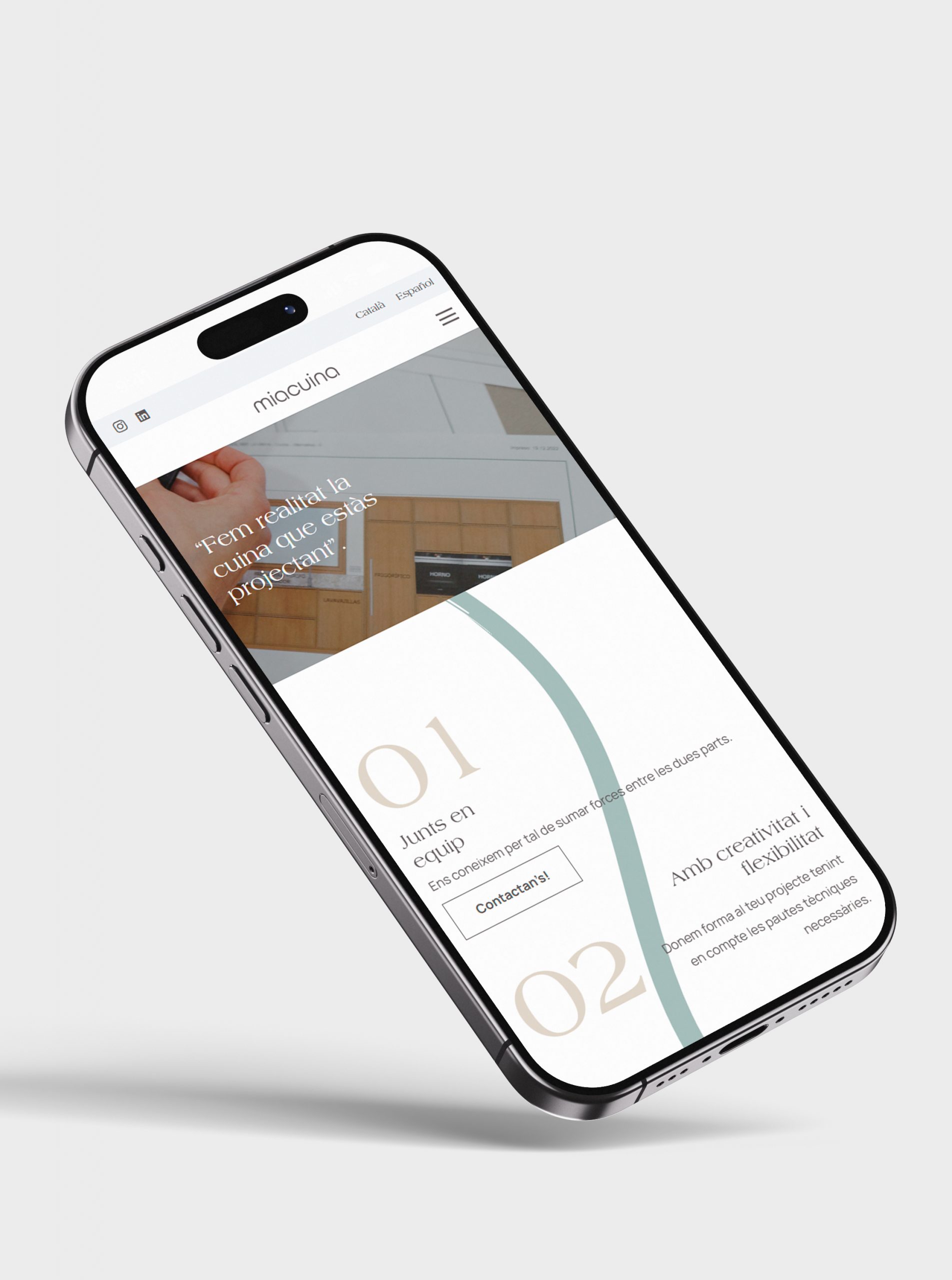 Disseny web Girona - mockup mòbil